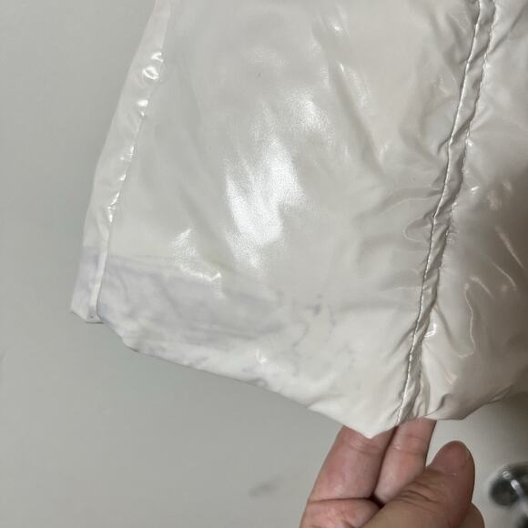 SAM NEW YORK Freedom White Glossy Down Puffer Vest Down Filled Sz L Flaws - Picture 8 of 11